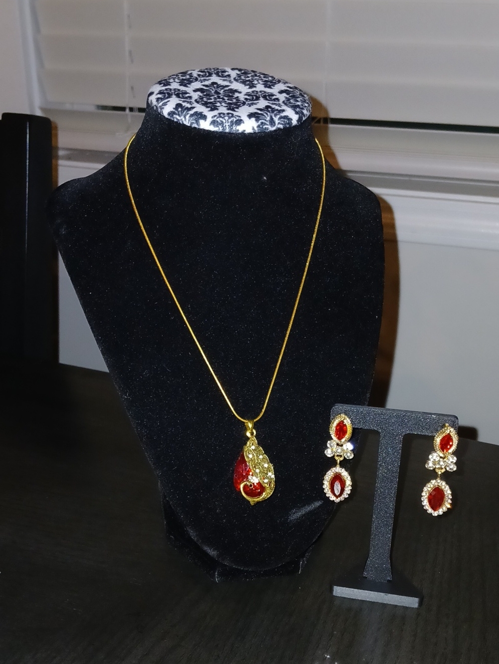 Gold-Tone Red Pendant Necklace and Earring Set